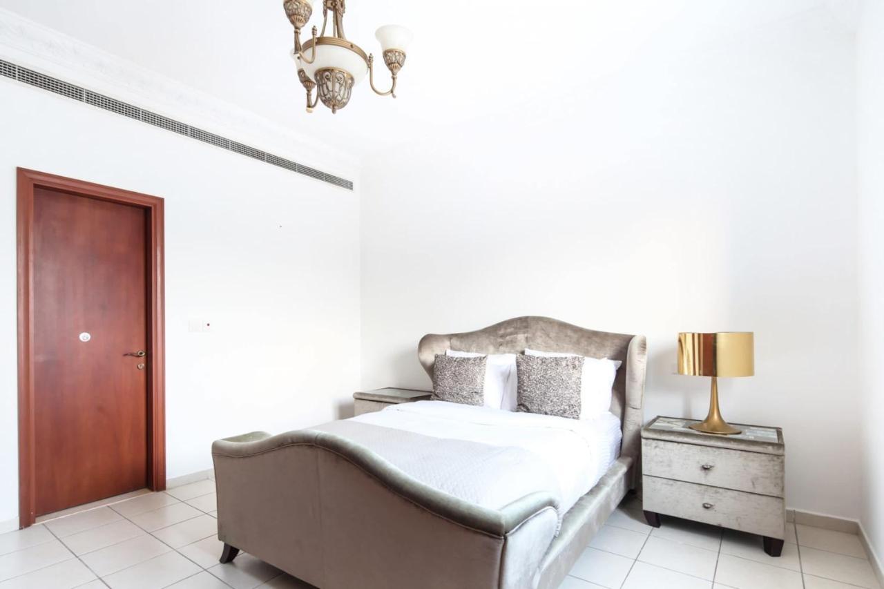 Frank Porter - Arabian Ranches Villa Dubai Bagian luar foto